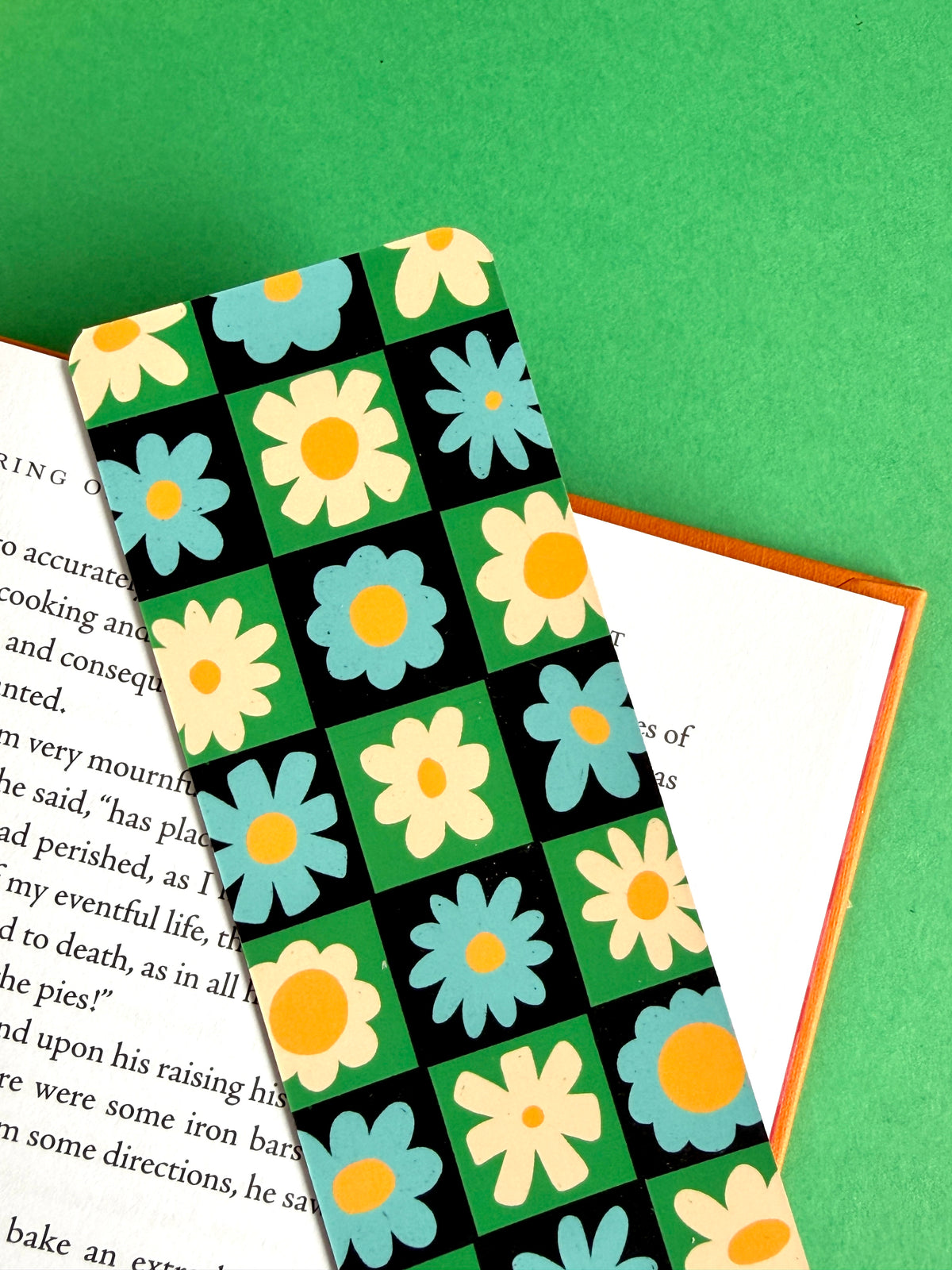 Daisy Pattern Bookmark